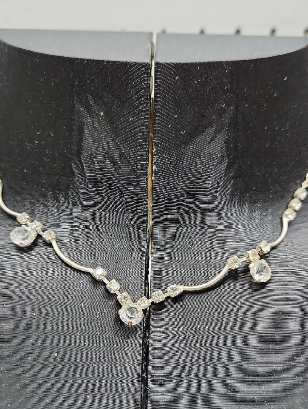 Silver-tone Mixed Bundle of Jewelry - Picture 4 of 11